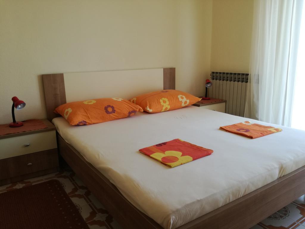 Apartments Dragan Трогир Экстерьер фото